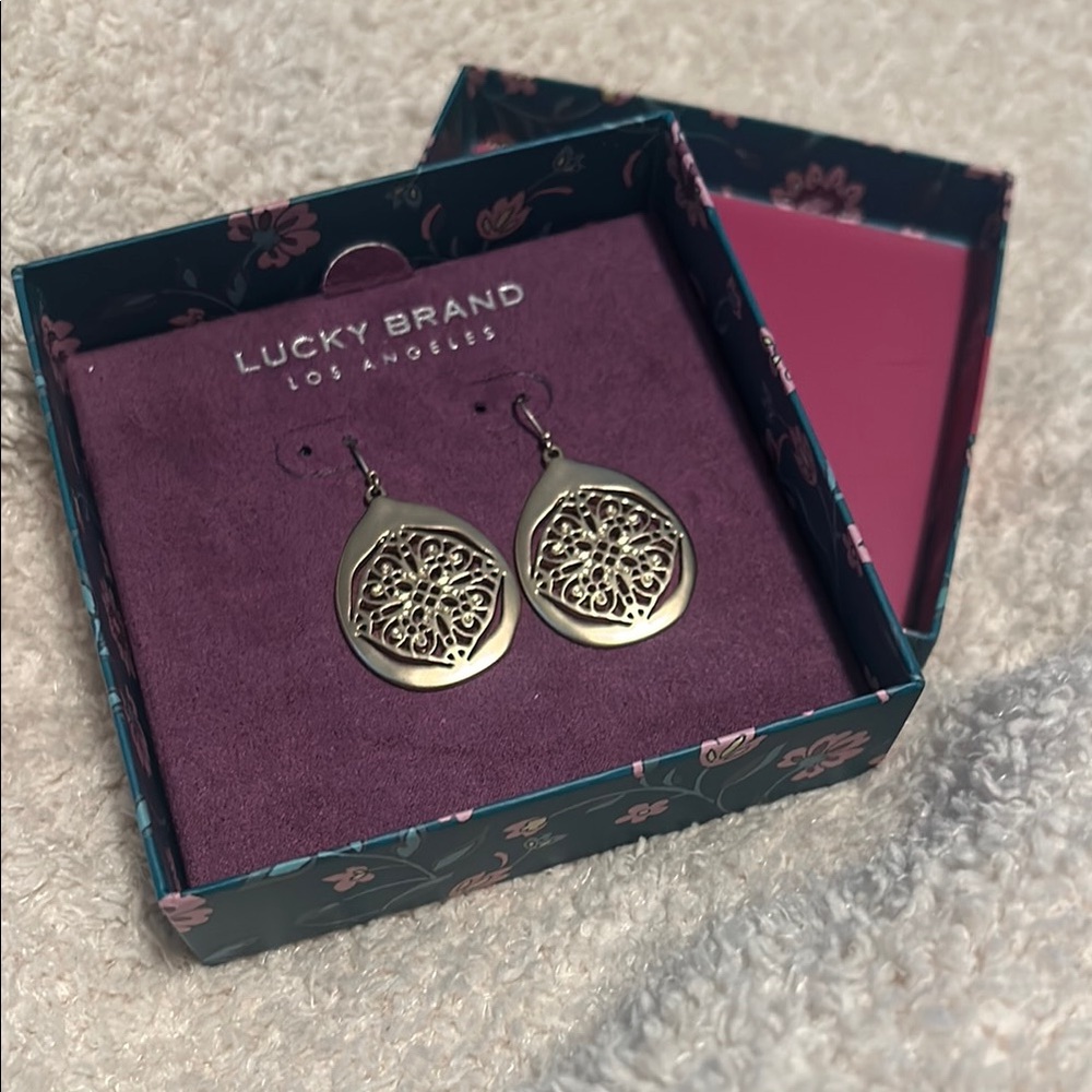 Lucky Brand Gold Teardrop Filigree Earrings